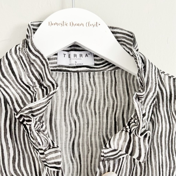 TERRA SJ APPAREL Women’s Black White Blouse Button Up Wired Collar Lagenlook S - Picture 2 of 12